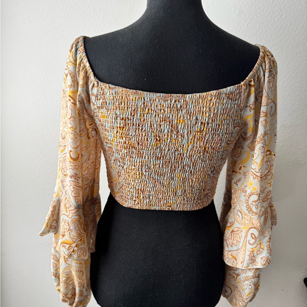Style Rack Ruched Top - Picture 9 of 12